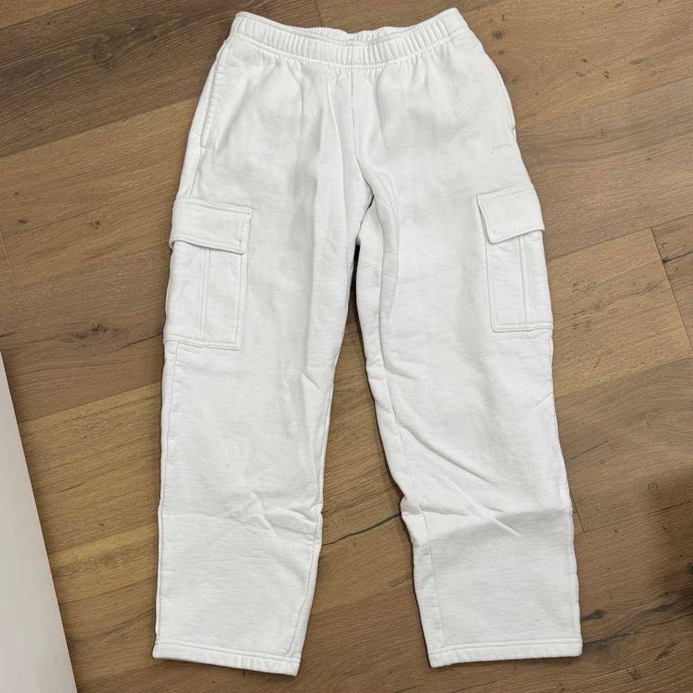Aritzia White Cozy Fleeze Cargo Sweatpants
